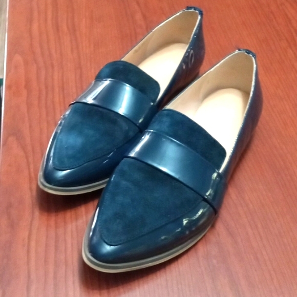 Dr. Scholl's Shoes - Dr. Scholls Leather/Patent Flats 8.5
